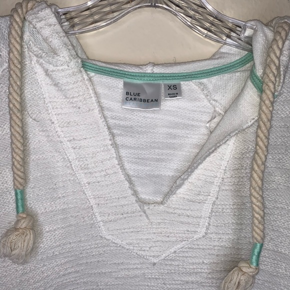 Blue Caribbean Beachy White Pullover Hoodie - Picture 4 of 5
